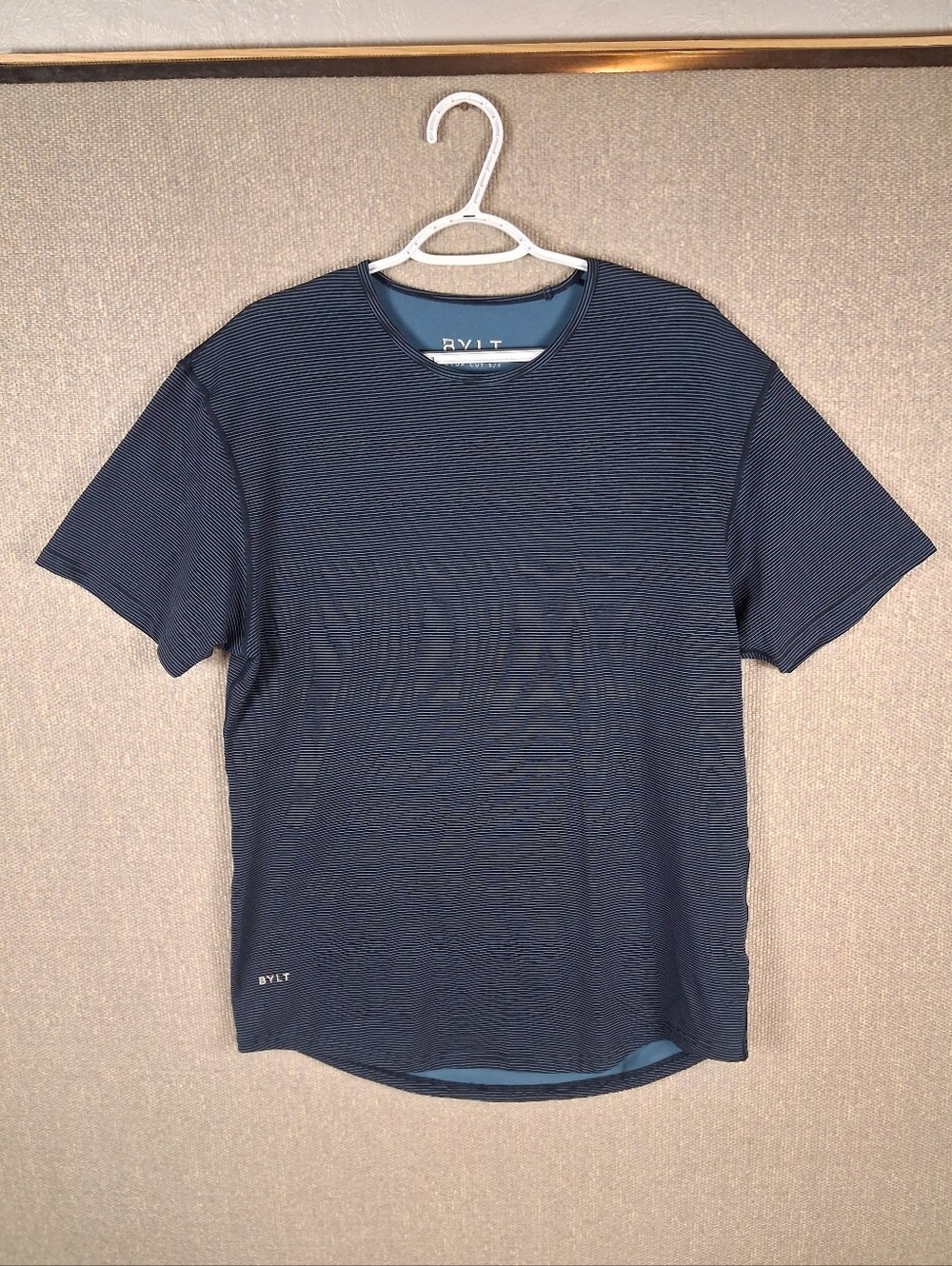 BYLT Basics Drop-Cut Lux Short Sleeve Shirt Mens L Navy Blue Striped Performance